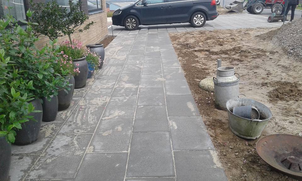 22549632 280547572459045 2958666888637193647 N